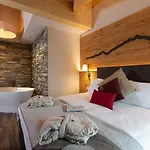 Mont Chalet Nevada - Hotel & Spa